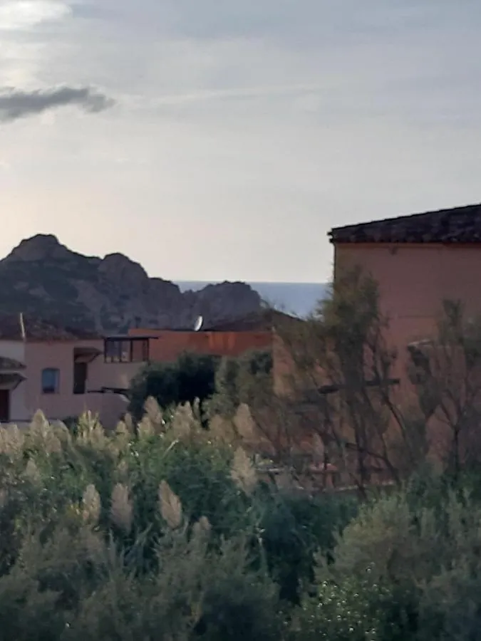 بيت للعطل Calarossa Sardinia Apartments ايزولا روسا إيطاليا