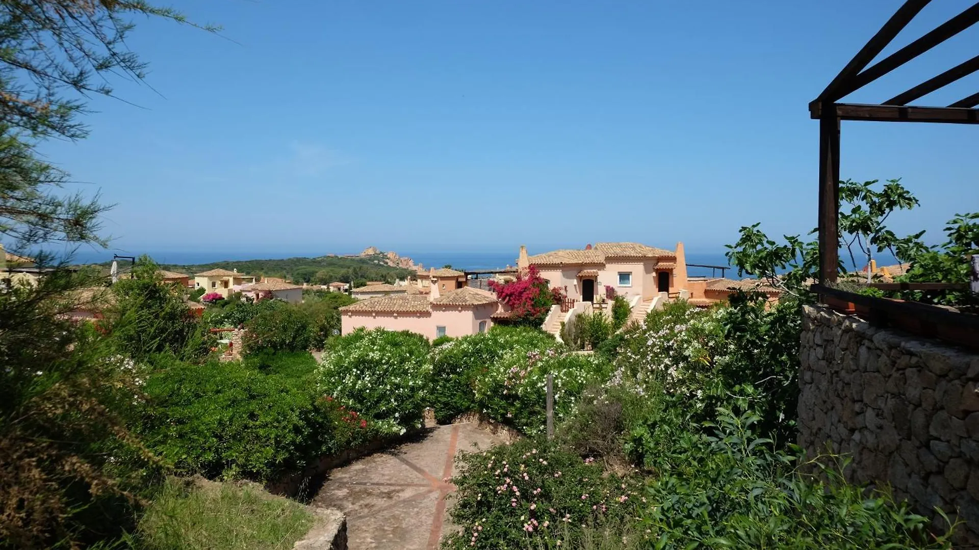 Semesterbostad Calarossa Sardinia Apartments Isola Rossa  Italien