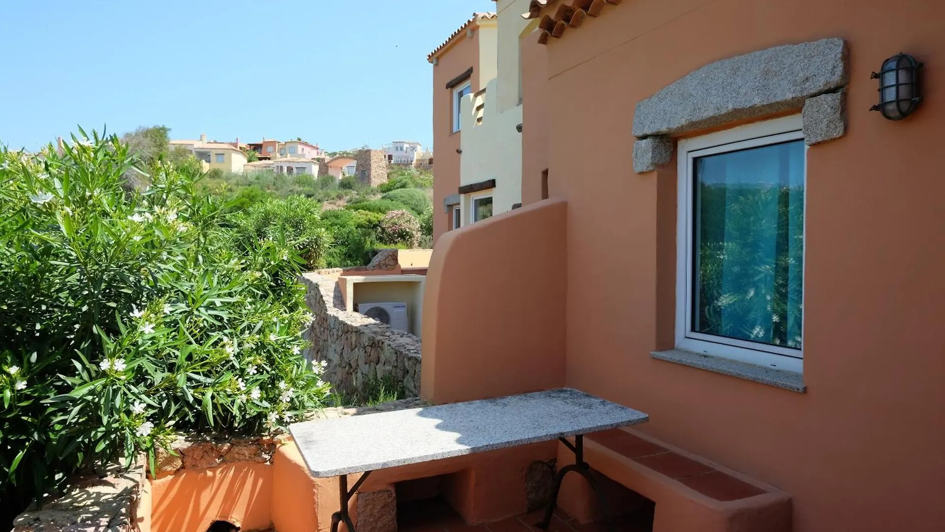 Calarossa Sardinia Apartments Isola Rossa  Italien