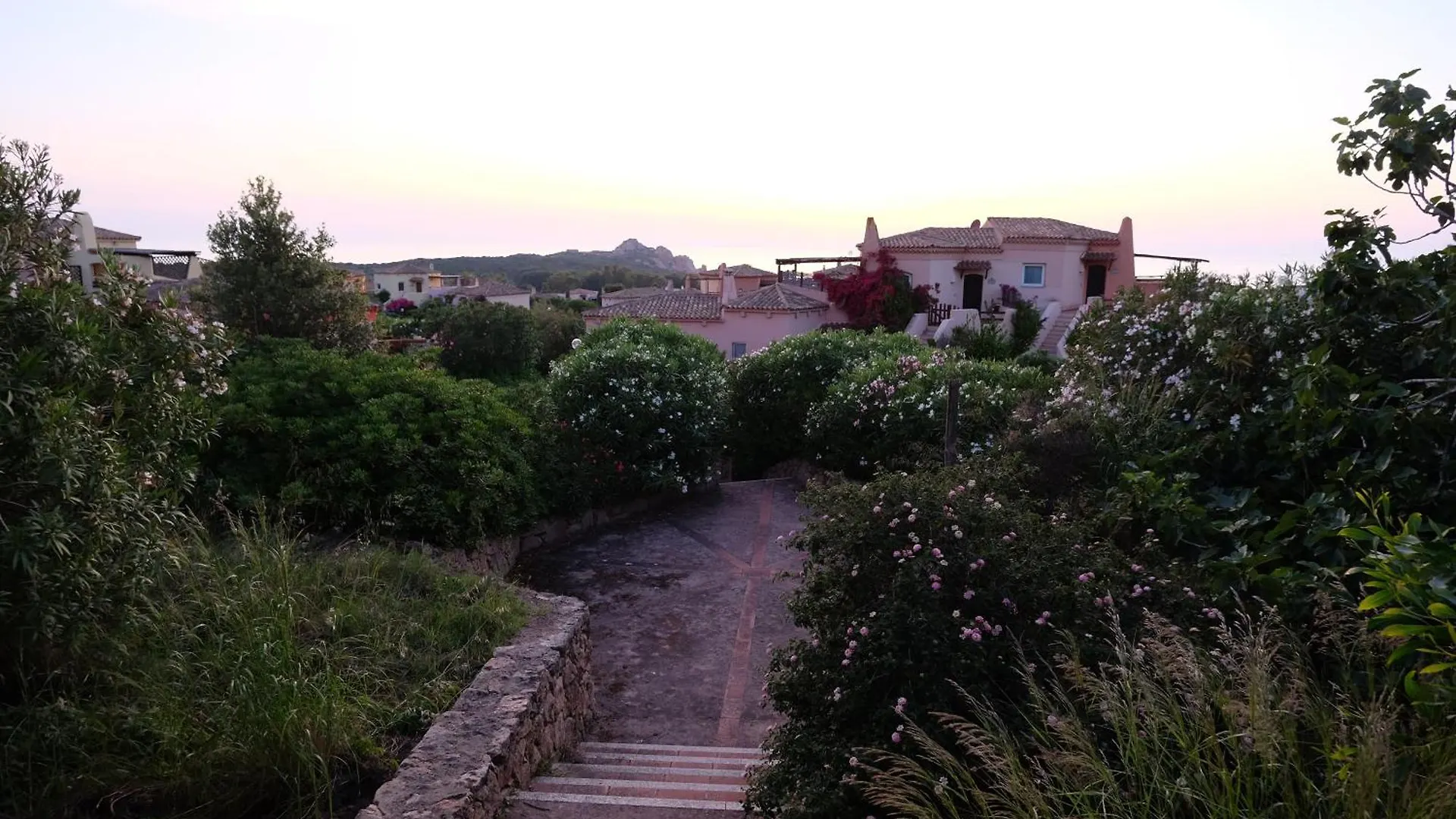Calarossa Sardinia Apartments Isola Rossa 0*,