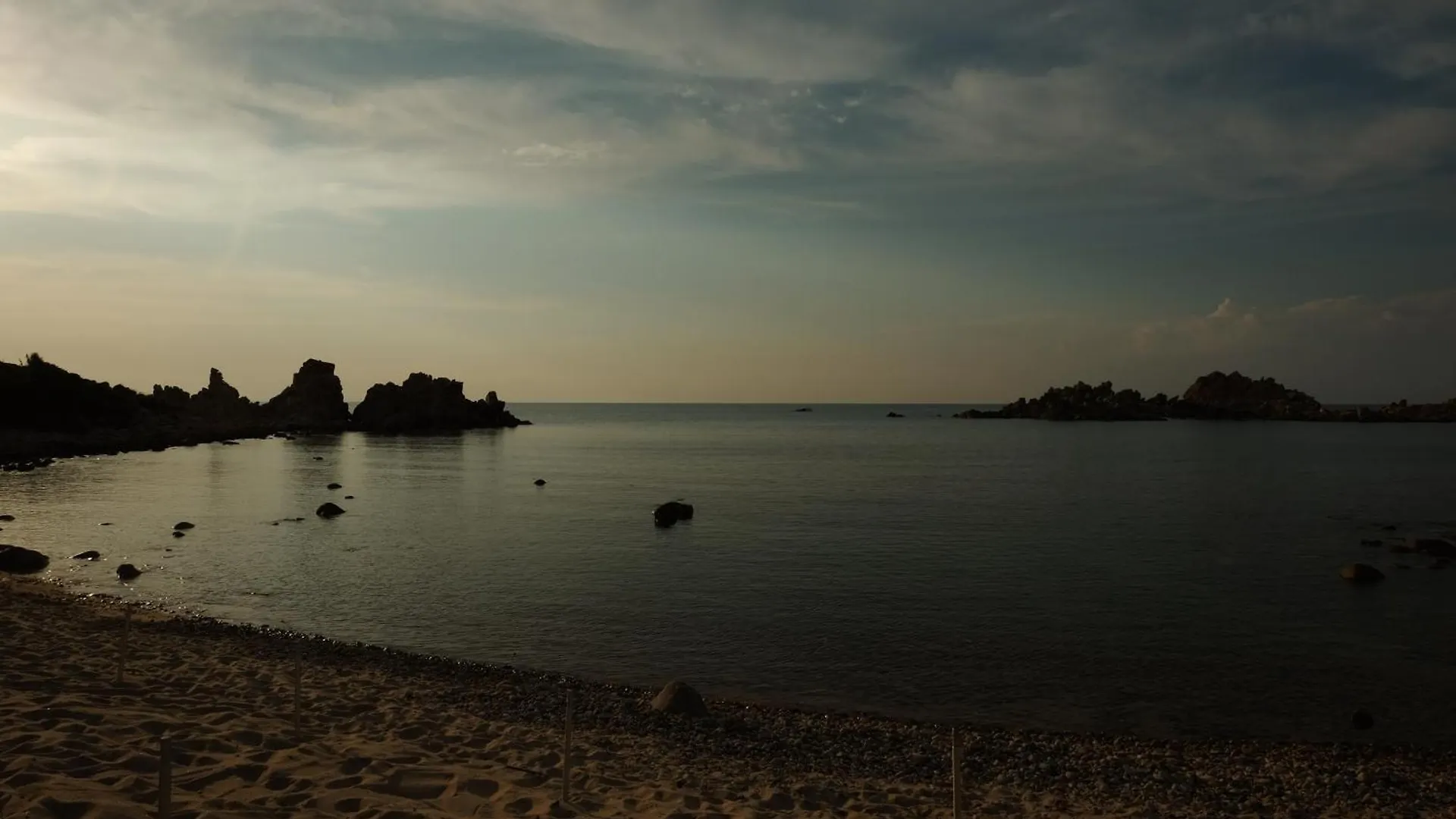 Calarossa Sardinia Apartments ايزولا روسا 0*,